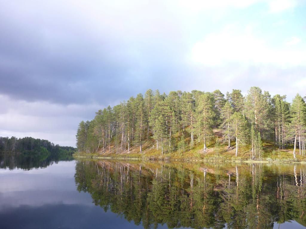 Lemmenjoen Lumo - Nature Experience & Accommodation Lemmenjoki Eksteriør billede